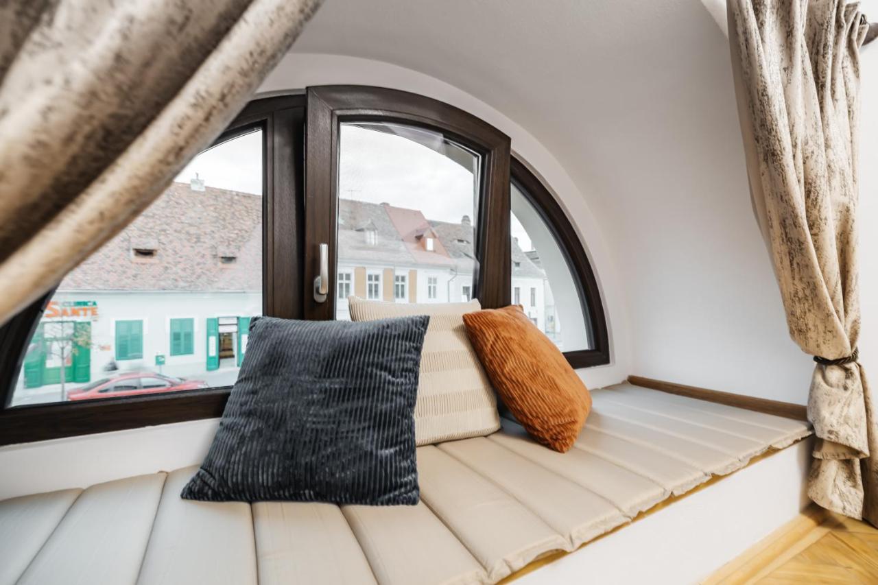 Downtown Cio Apartment Sibiu Exterior photo