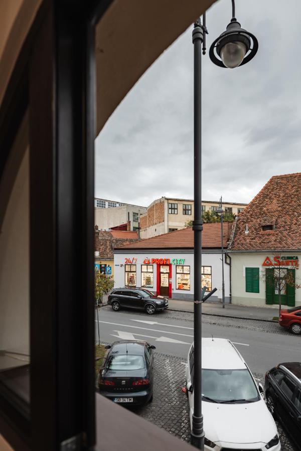 Downtown Cio Apartment Sibiu Exterior photo
